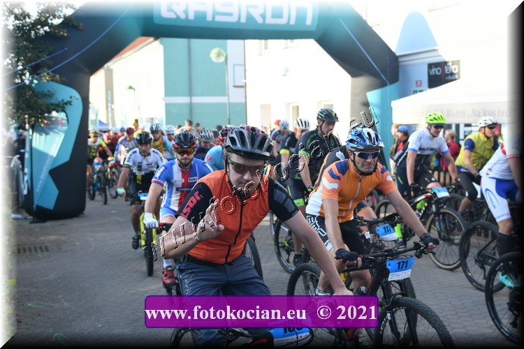 Náhled obrázku: 2021-1105-Sudety-109,171.JPG