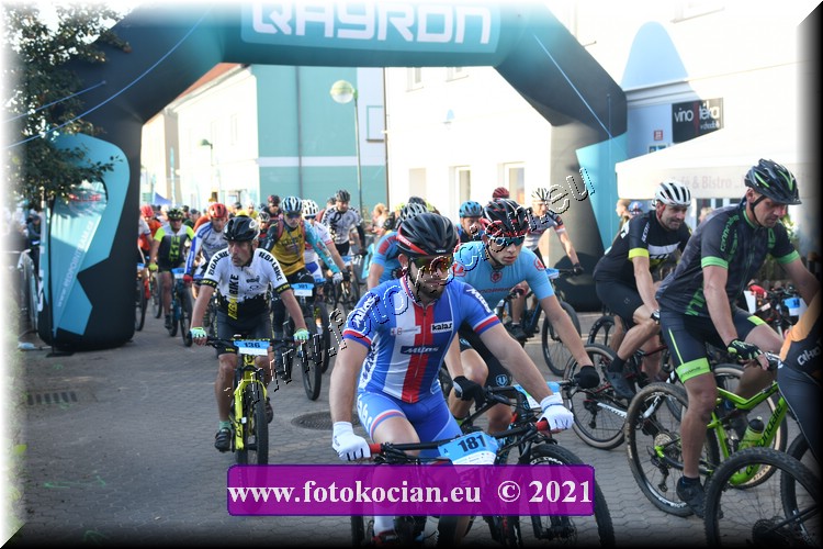 Náhled obrázku: 2021-1106-Sudety-181,136.JPG