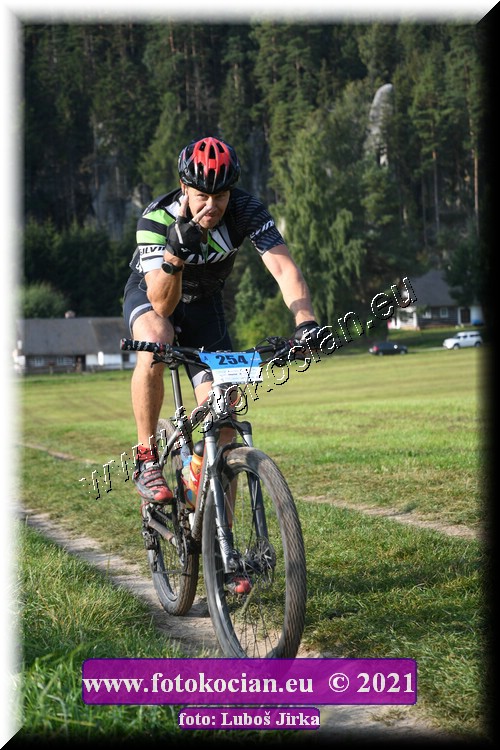 Náhled obrázku: 2021-4372-Sudety-254.JPG