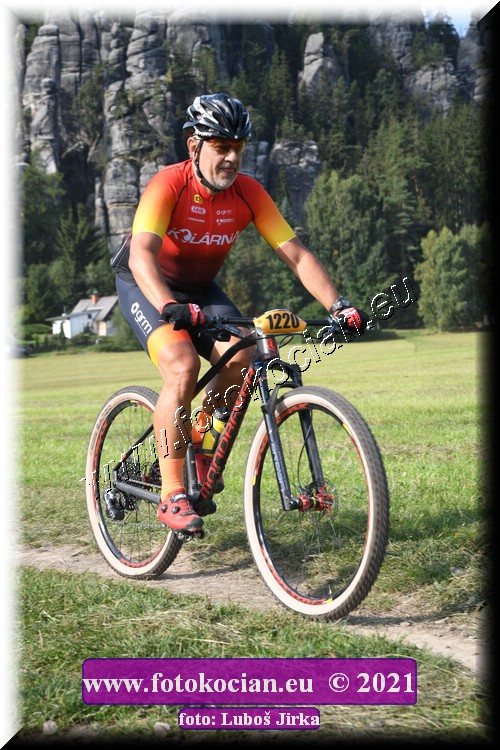 Náhled obrázku: 2021-4681-Sudety-1220.JPG