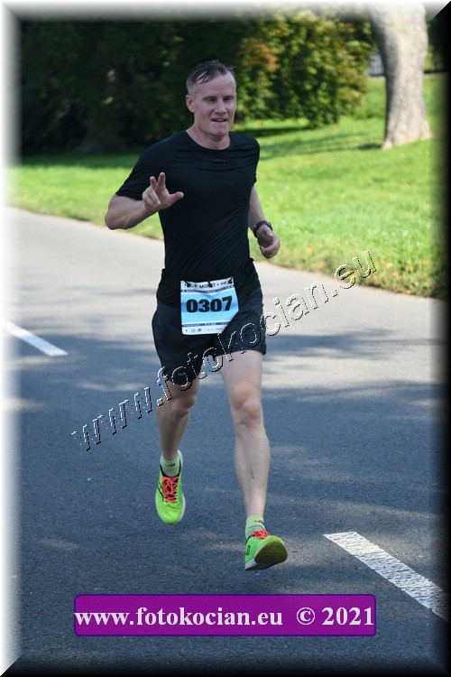 Náhled obrázku: 2021-2346-Zlin-307.JPG