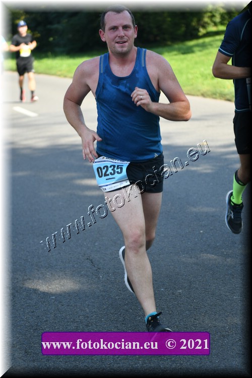 Náhled obrázku: 2021-2541-Zlin-235.JPG