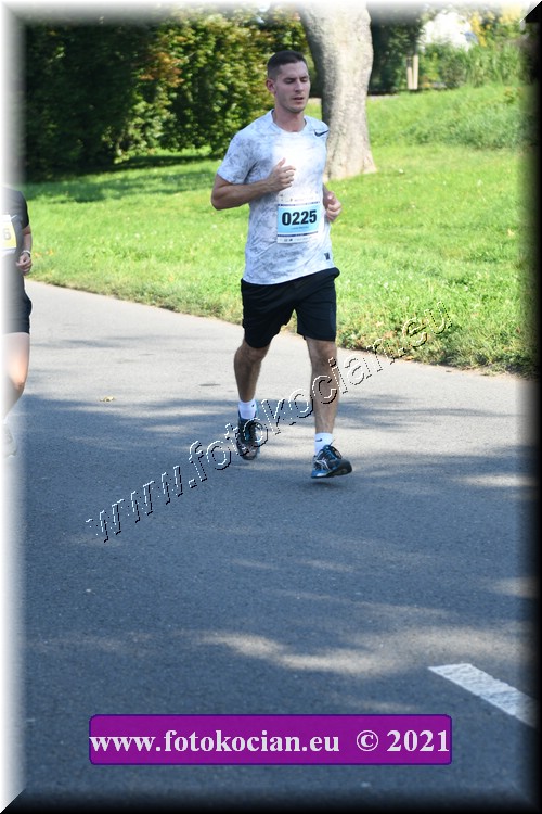 Náhled obrázku: 2021-2557-Zlin-225.JPG