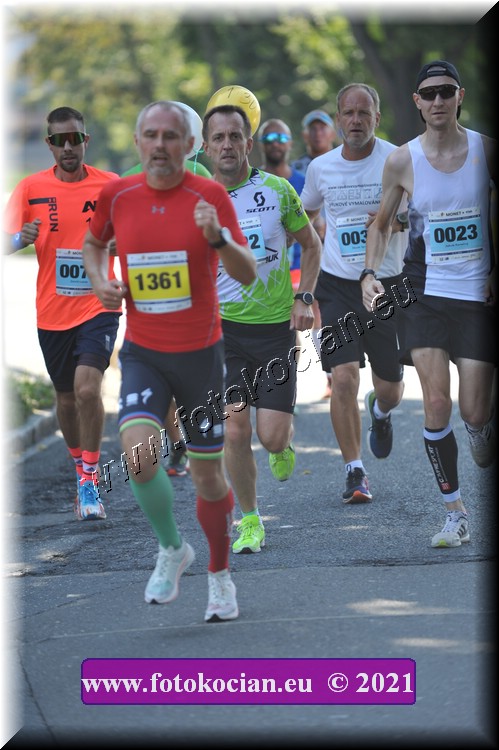 Náhled obrázku: 2021-2944-Zlin-71,23.JPG