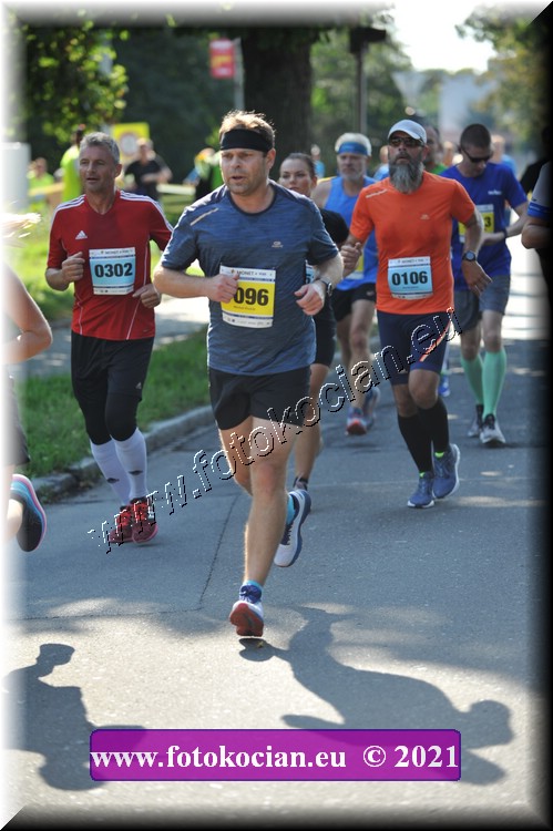 Náhled obrázku: 2021-3011-Zlin-302,96,106.JPG