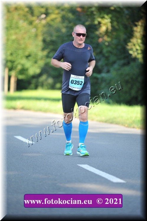 Náhled obrázku: 2021-3657-Zlin-352.JPG