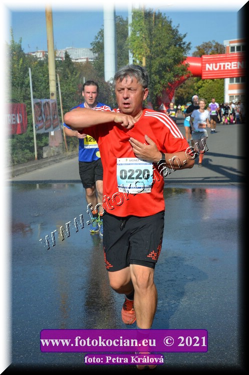 Náhled obrázku: 2021-4645-Zlin-220.JPG