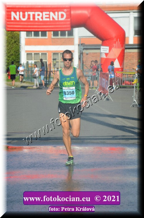 Náhled obrázku: 2021-4756-Zlin-350.JPG