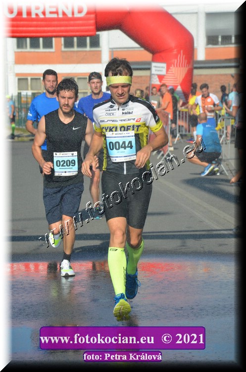 Náhled obrázku: 2021-4849-Zlin-209,44.JPG