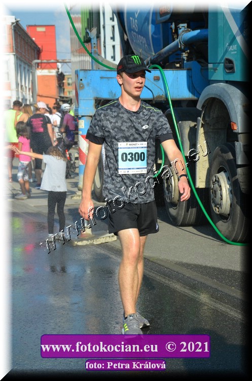 Náhled obrázku: 2021-4942-Zlin-300.JPG