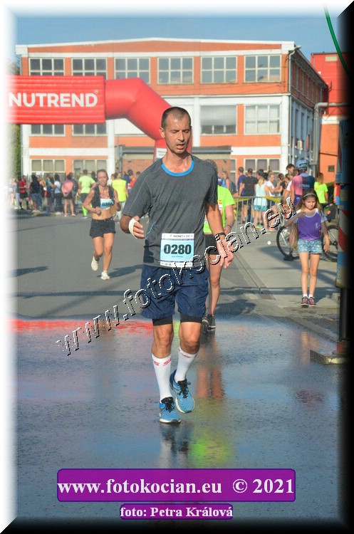 Náhled obrázku: 2021-5095-Zlin-280.JPG