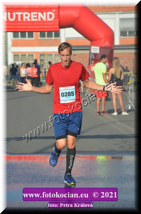 Náhled obrázku: 2021-5138-Zlin-285.JPG