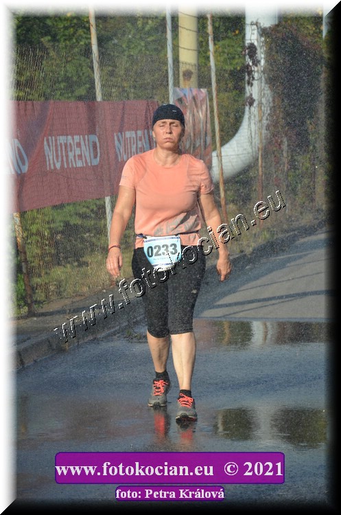 Náhled obrázku: 2021-5188-Zlin-233.JPG