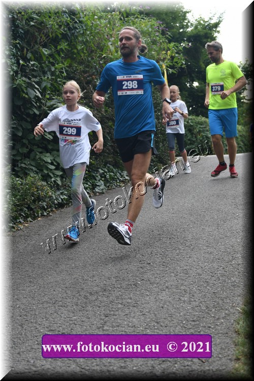 Náhled obrázku: 2021-3943-Zlin-299,298.JPG