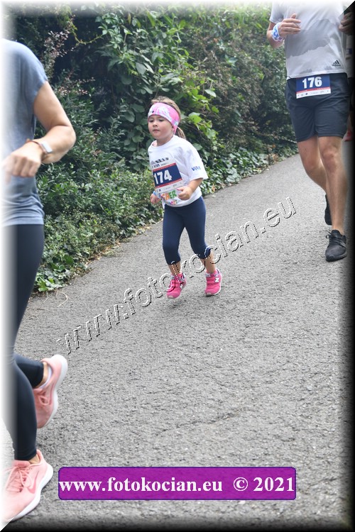 Náhled obrázku: 2021-4149-Zlin-174,176.JPG