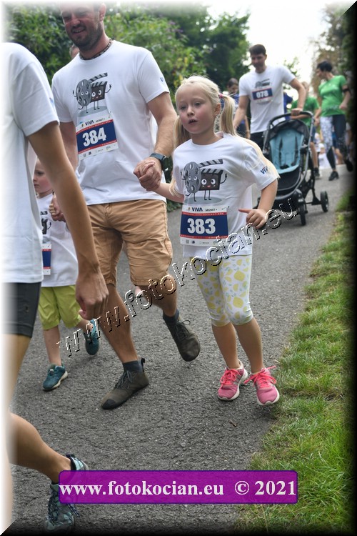 Náhled obrázku: 2021-4156-Zlin-384,383.JPG