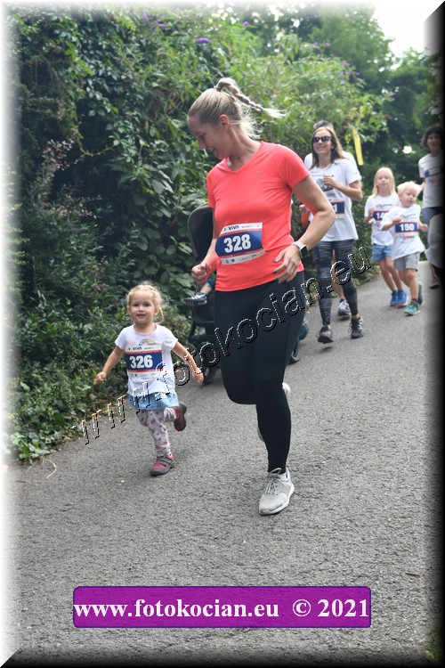 Náhled obrázku: 2021-4173-Zlin-326,328.JPG