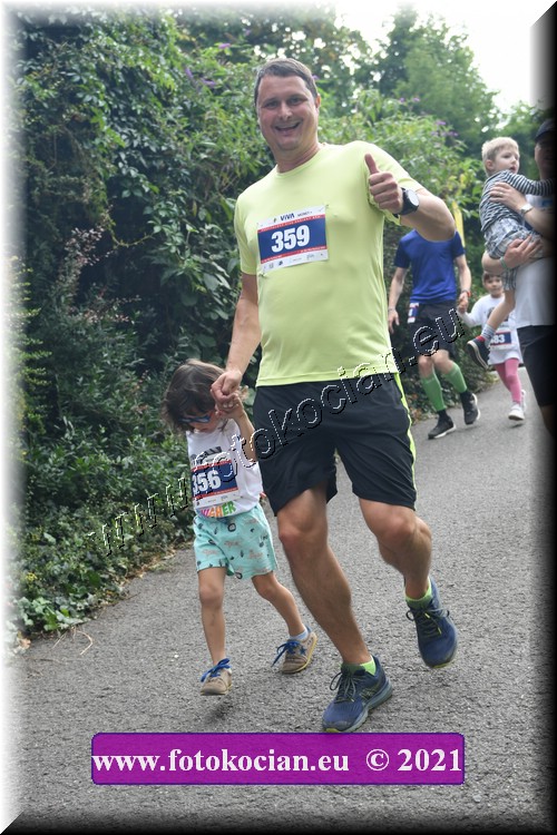 Náhled obrázku: 2021-4179-Zlin-356,359.JPG