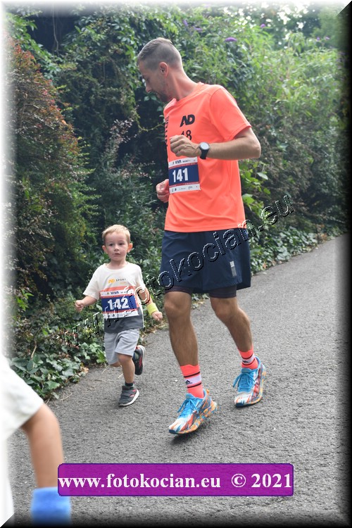 Náhled obrázku: 2021-4189-Zlin-142,141.JPG