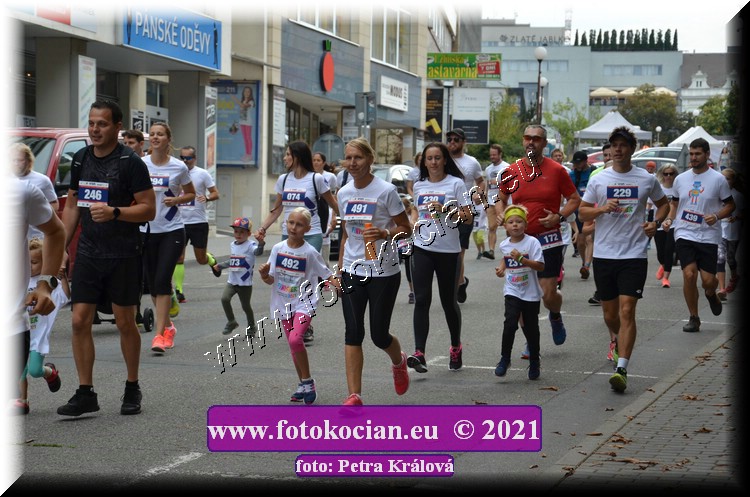 Náhled obrázku: 2021-5284-Zlin-246,492,491,231,229.JPG