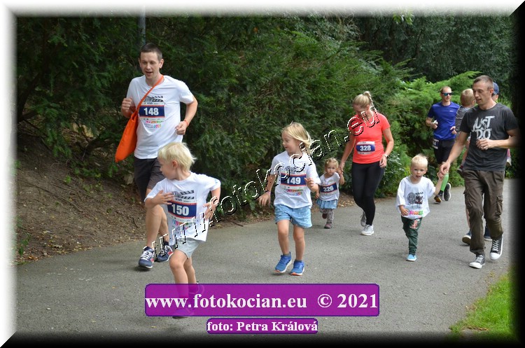 Náhled obrázku: 2021-5435-Zlin-148,149,150,328.JPG