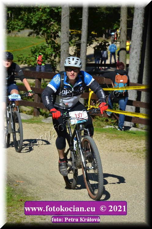 Náhled obrázku: 2021-10526-CTAuthor-357.JPG