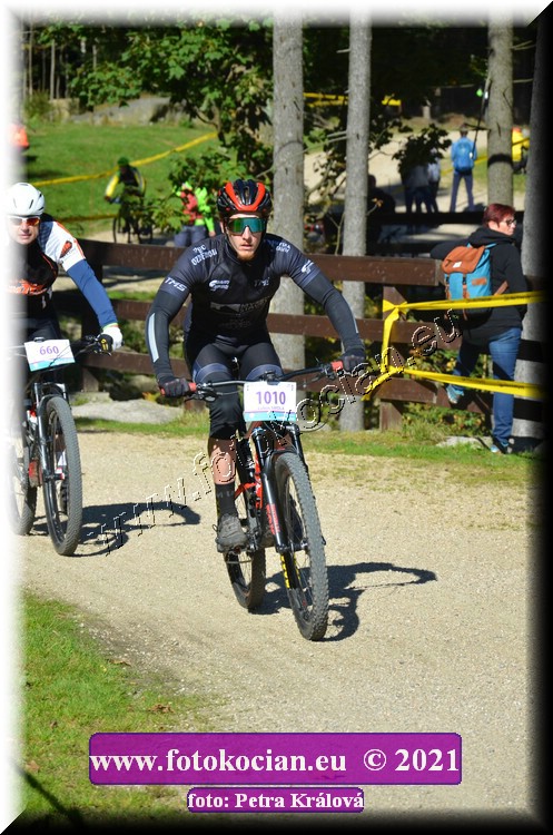 Náhled obrázku: 2021-10599-CTAuthor-1010.JPG