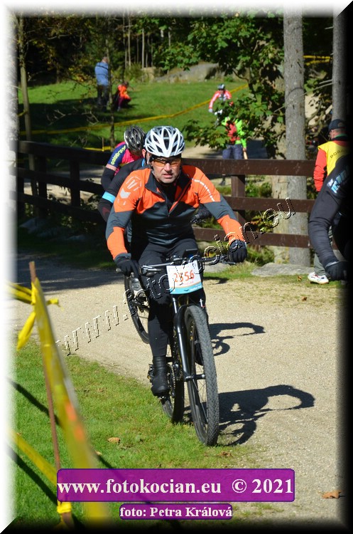 Náhled obrázku: 2021-10612-CTAuthor-2556.JPG