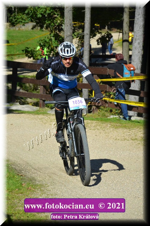 Náhled obrázku: 2021-10638-CTAuthor-1036.JPG