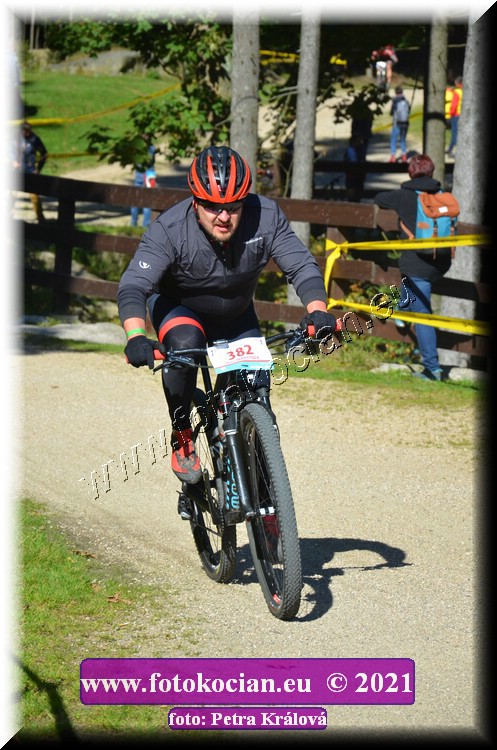 Náhled obrázku: 2021-10660-CTAuthor-382.JPG