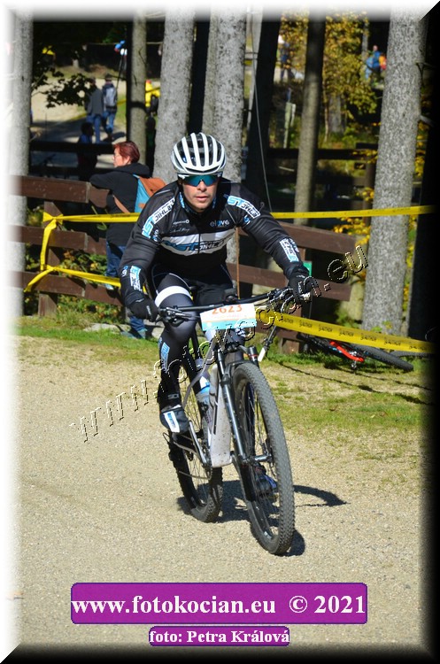 Náhled obrázku: 2021-10671-CTAuthor-2623.JPG