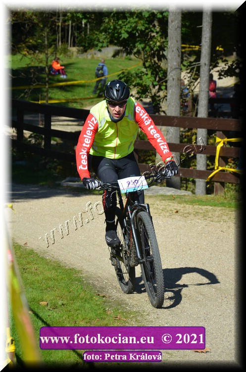 Náhled obrázku: 2021-10685-CTAuthor-950.JPG