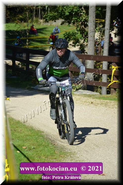 Náhled obrázku: 2021-10746-CTAuthor-800.JPG