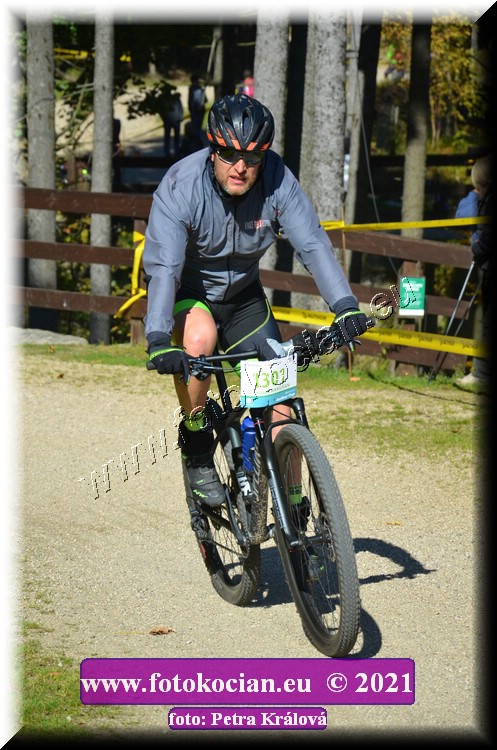 Náhled obrázku: 2021-10796-CTAuthor-1301.JPG