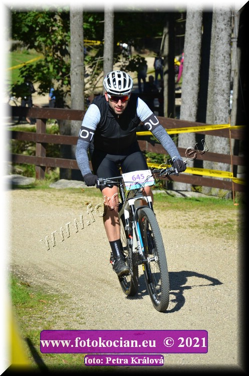 Náhled obrázku: 2021-10806-CTAuthor-645.JPG