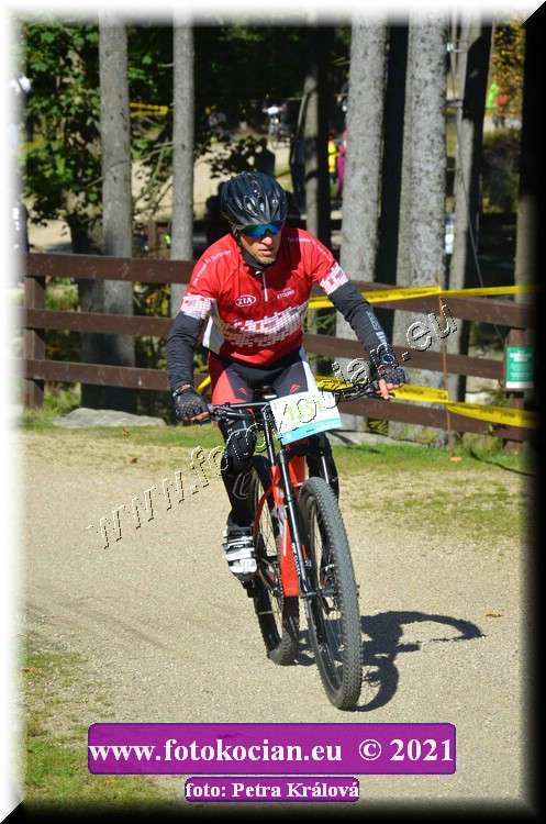 Náhled obrázku: 2021-10830-CTAuthor-1251.JPG