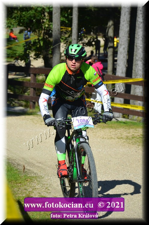 Náhled obrázku: 2021-10901-CTAuthor-1086.JPG