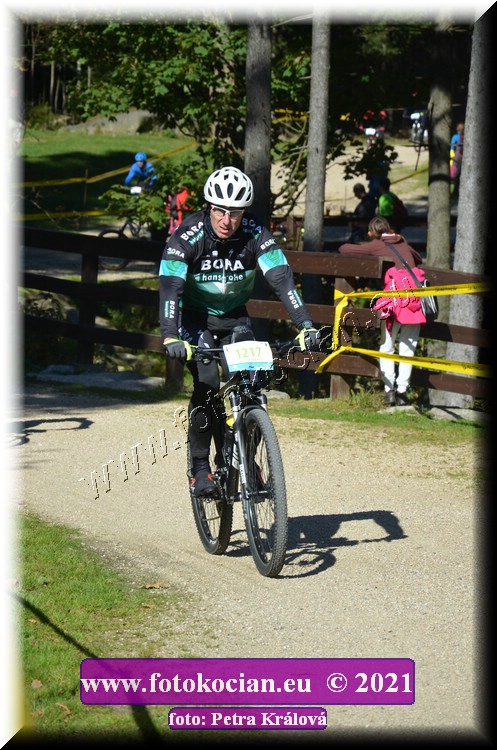 Náhled obrázku: 2021-10999-CTAuthor-1217.JPG