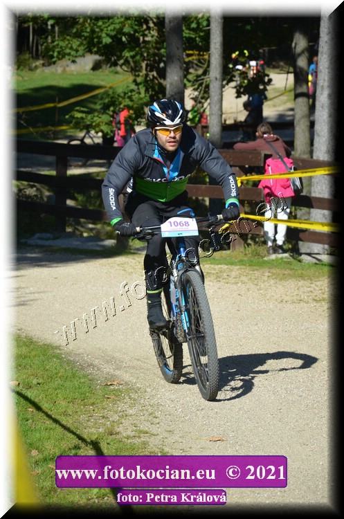 Náhled obrázku: 2021-11002-CTAuthor-1068.JPG