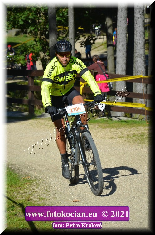 Náhled obrázku: 2021-11013-CTAuthor-2706.JPG