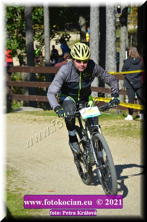 Náhled obrázku: 2021-11017-CTAuthor-1949.JPG