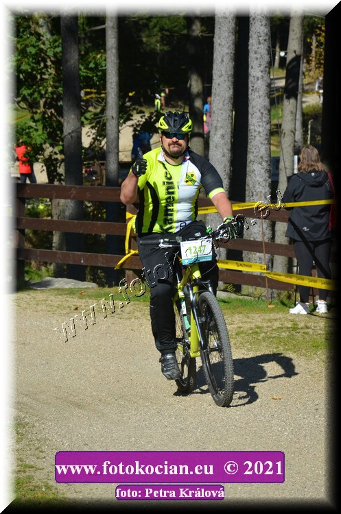 Náhled obrázku: 2021-11037-CTAuthor-1247.JPG