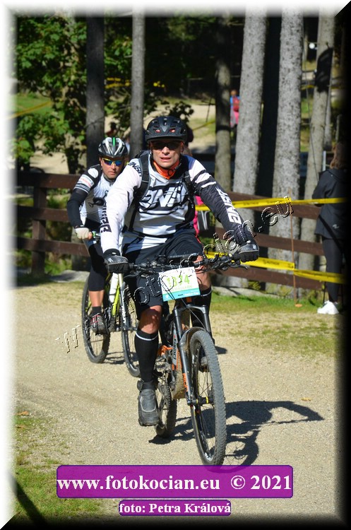 Náhled obrázku: 2021-11061-CTAuthor-1374.JPG