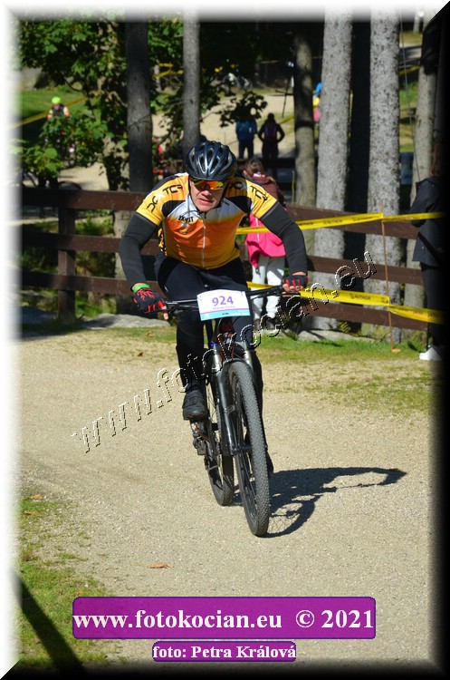 Náhled obrázku: 2021-11069-CTAuthor-924.JPG