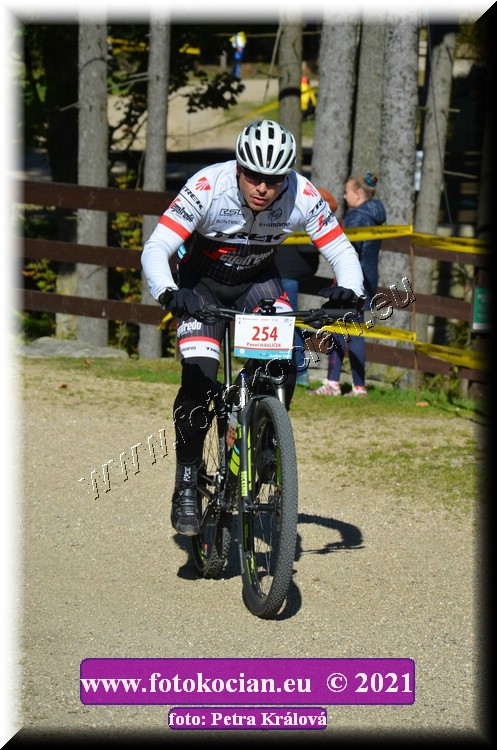 Náhled obrázku: 2021-9248-CTAuthor-254.JPG