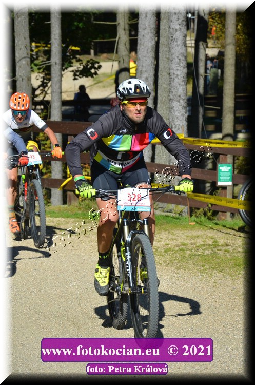 Náhled obrázku: 2021-9338-CTAuthor-328.JPG