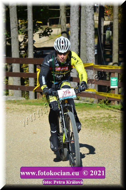 Náhled obrázku: 2021-9347-CTAuthor-258.JPG