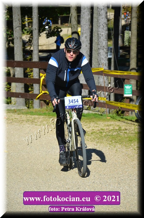 Náhled obrázku: 2021-9366-CTAuthor-3454.JPG