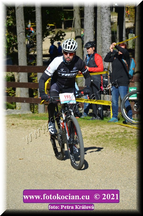 Náhled obrázku: 2021-9395-CTAuthor-193.JPG