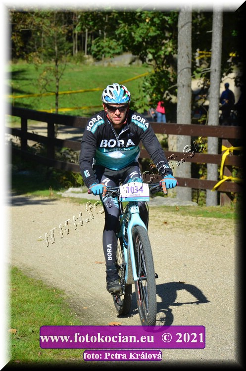 Náhled obrázku: 2021-9421-CTAuthor-1034.JPG